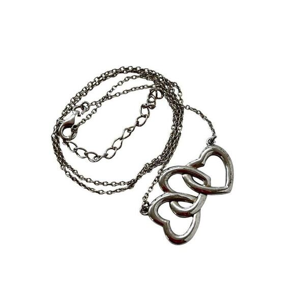Silvertone 15-17" Chain Necklace Three Interlocking Heart Pendant - Picture 1 of 6